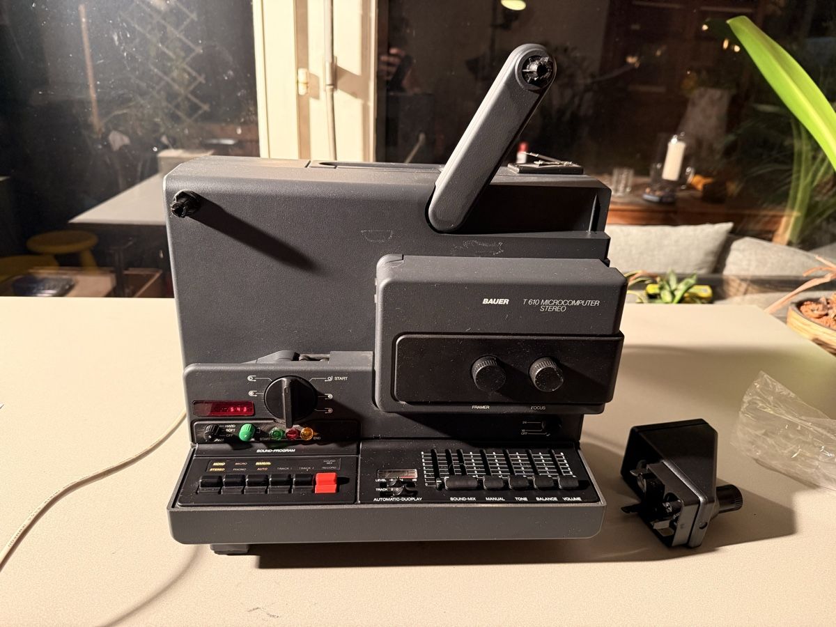 Pellicole: Bauer T610 Microcomputer Stereo Super 8 Projektor + M2 – Usato da Reinach BL venduto da Rushkatie 6