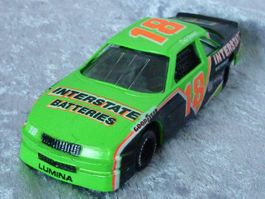 Chevrolet Lumina NASCAR 18  1:43
