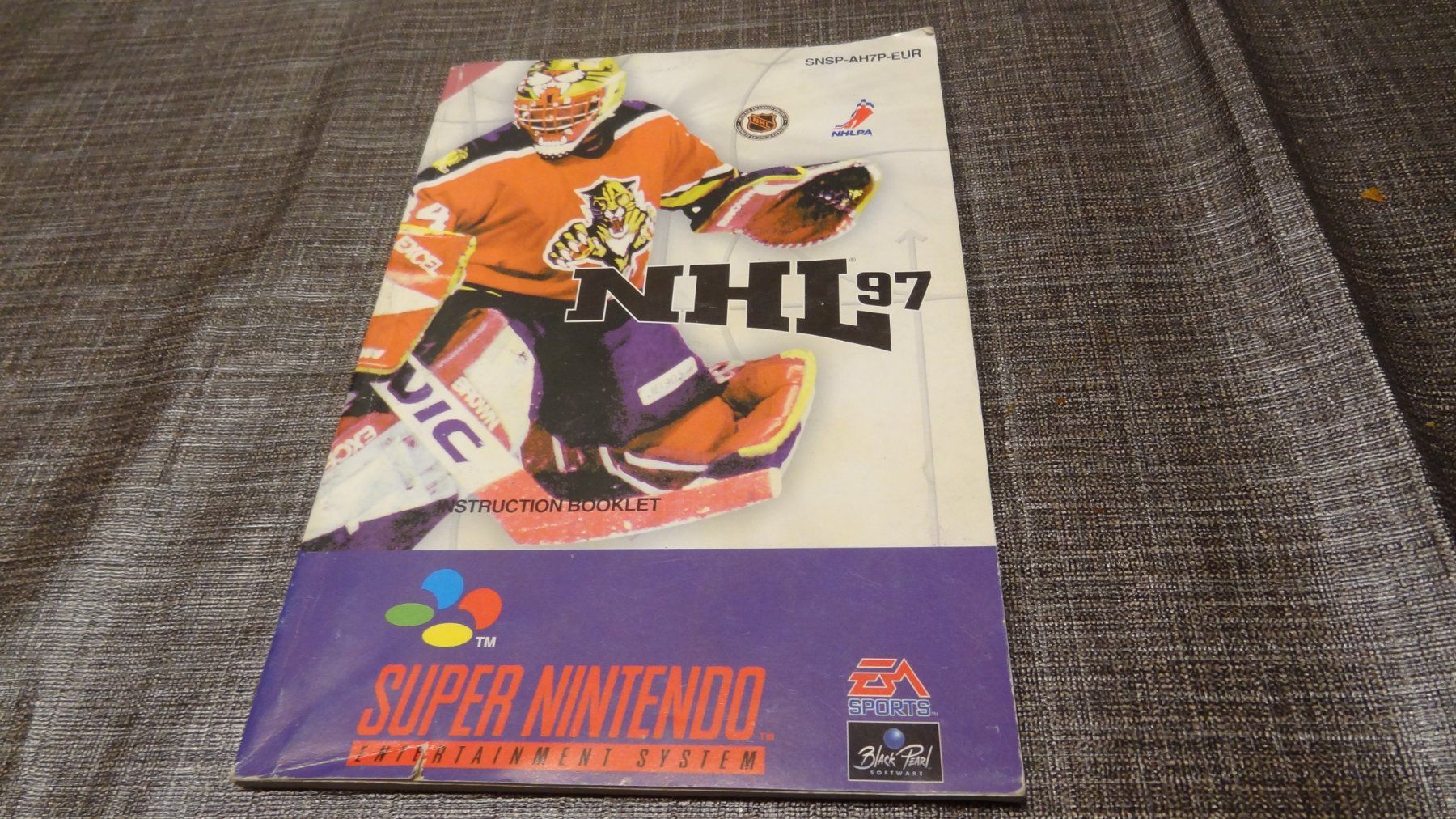 Nintendo Spiele: Anleitung zu NHL 97 – Gebraucht aus Olten von Disc-Ausverkauf