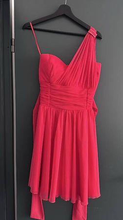 Elegantes rotes Festkleid  Grösse 38/M