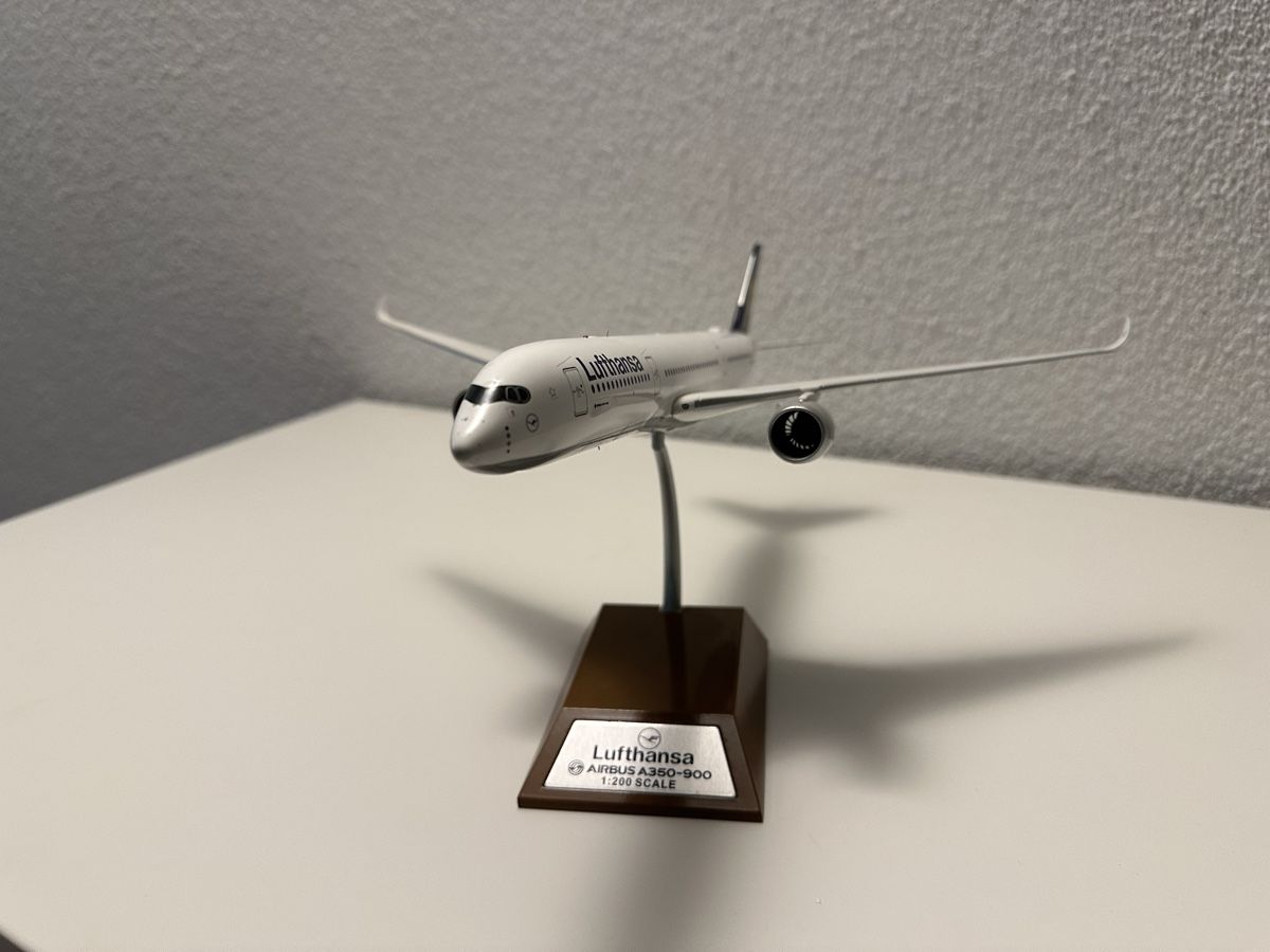 Airbus Kits de montage: Airbus A350 Lufthansa Metallmodell – D'occasion à Rosshäusern par maexuu 1