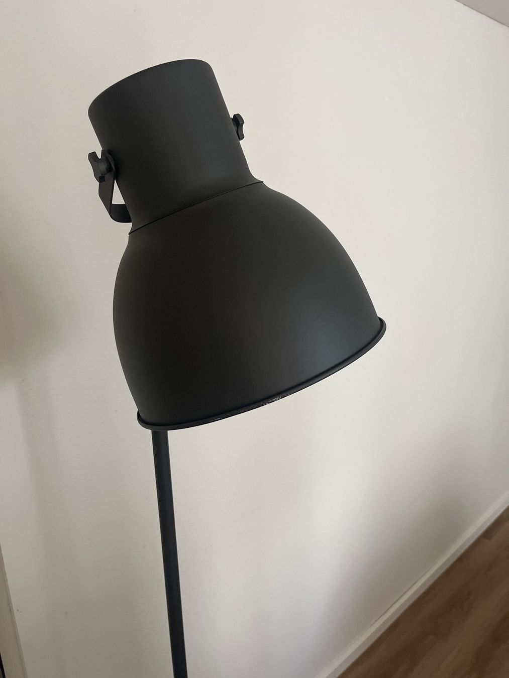 Lampen: Lampe 180 cm – Gebraucht aus Dietikon von lau_c7tw 1