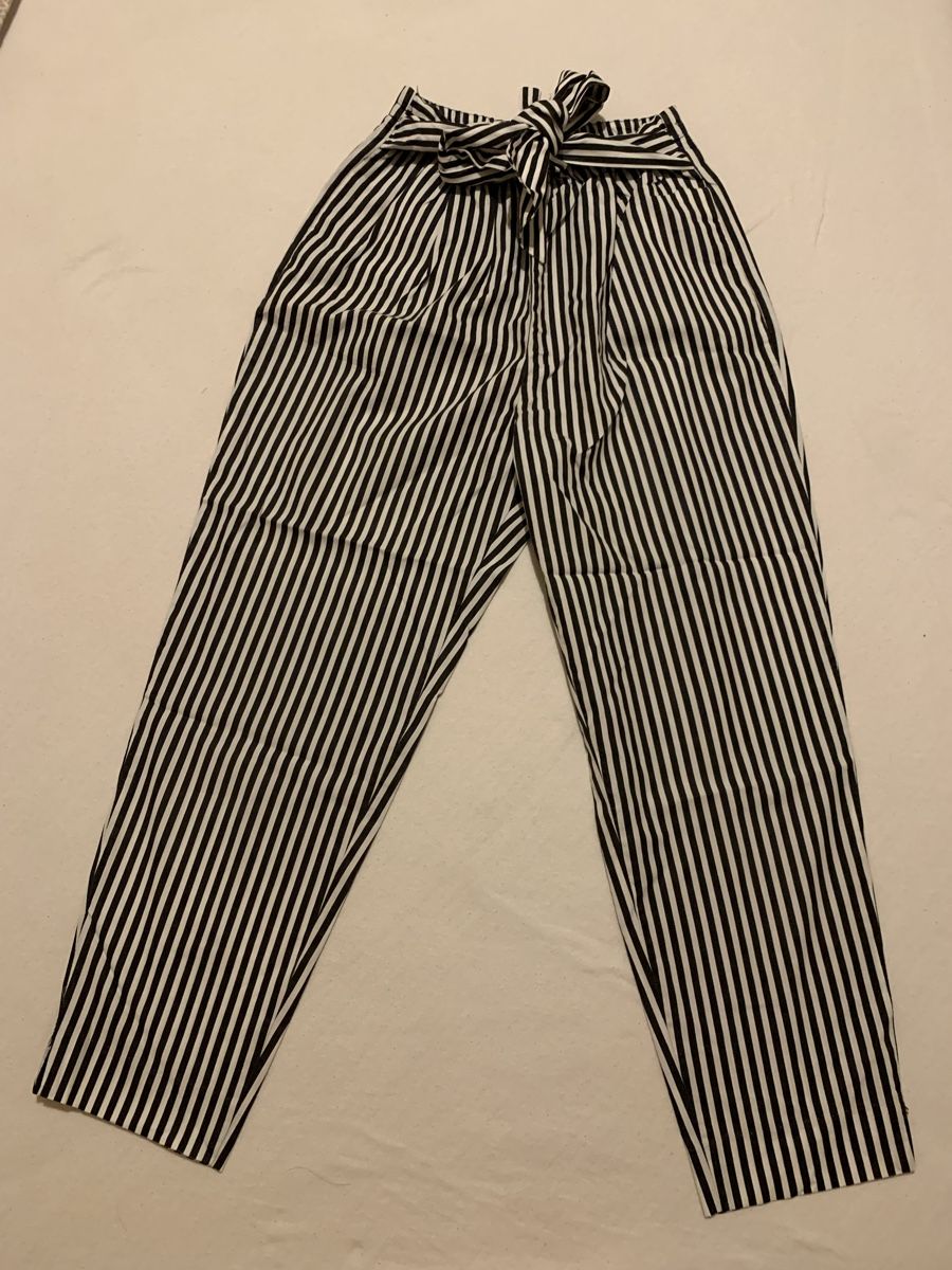 Zara Hosen: Sommerhose Zara XS – Gebraucht aus Urdorf von lil_bw7r