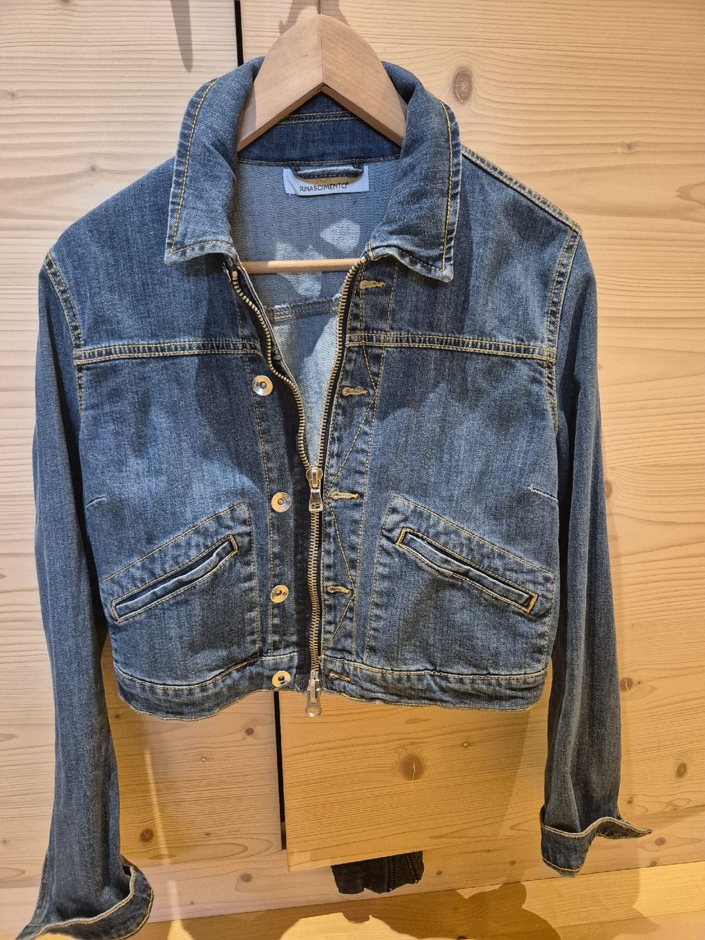 Giacche: Jeansjacke Rinascimento – Nuovo (secondo la descrizione) da Schaanwald venduto da Gismo034