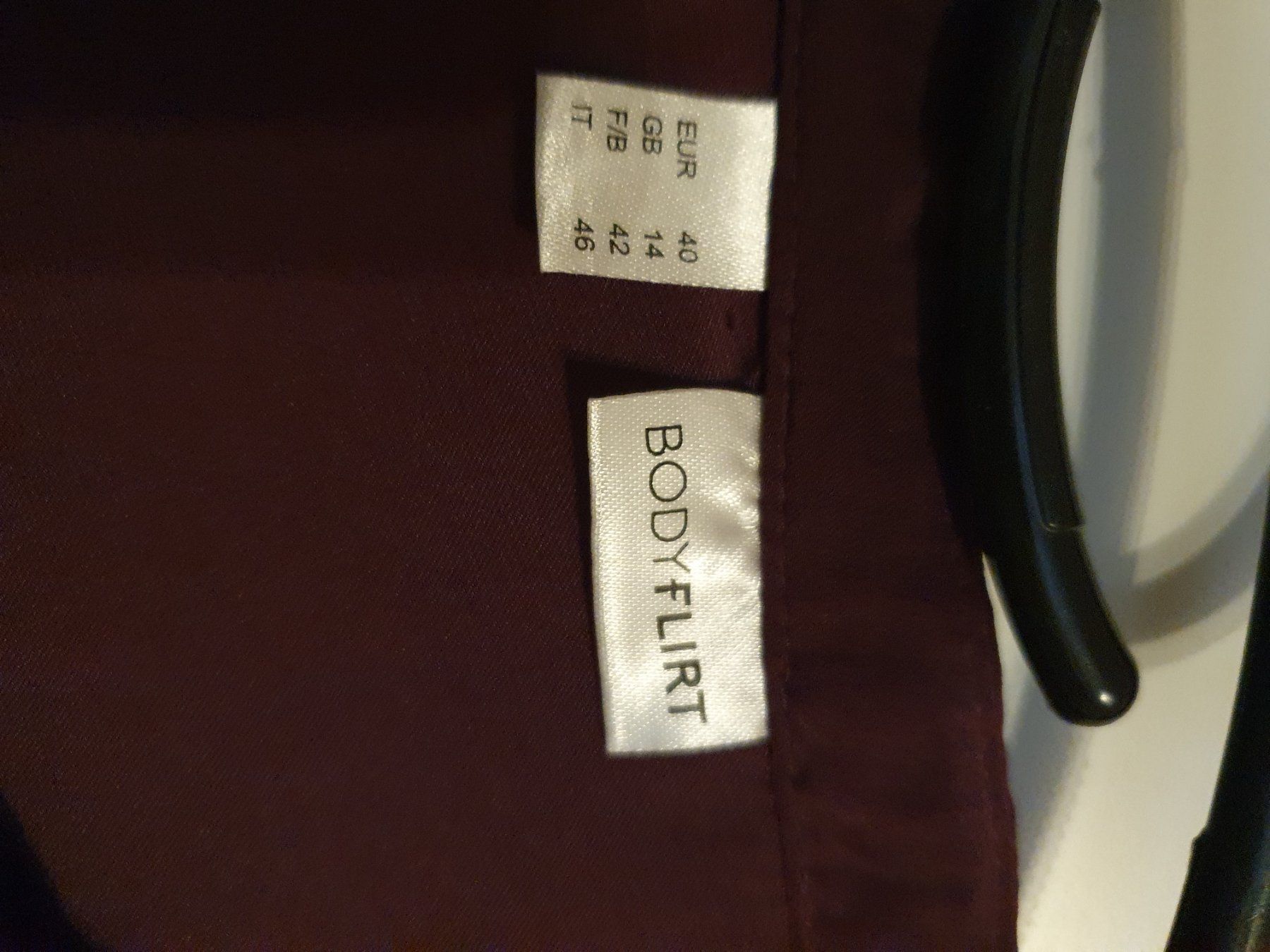 Vestiti: Kleid Neu 40 – Nuovo (secondo la descrizione) da Würenlingen venduto da kuh33 1