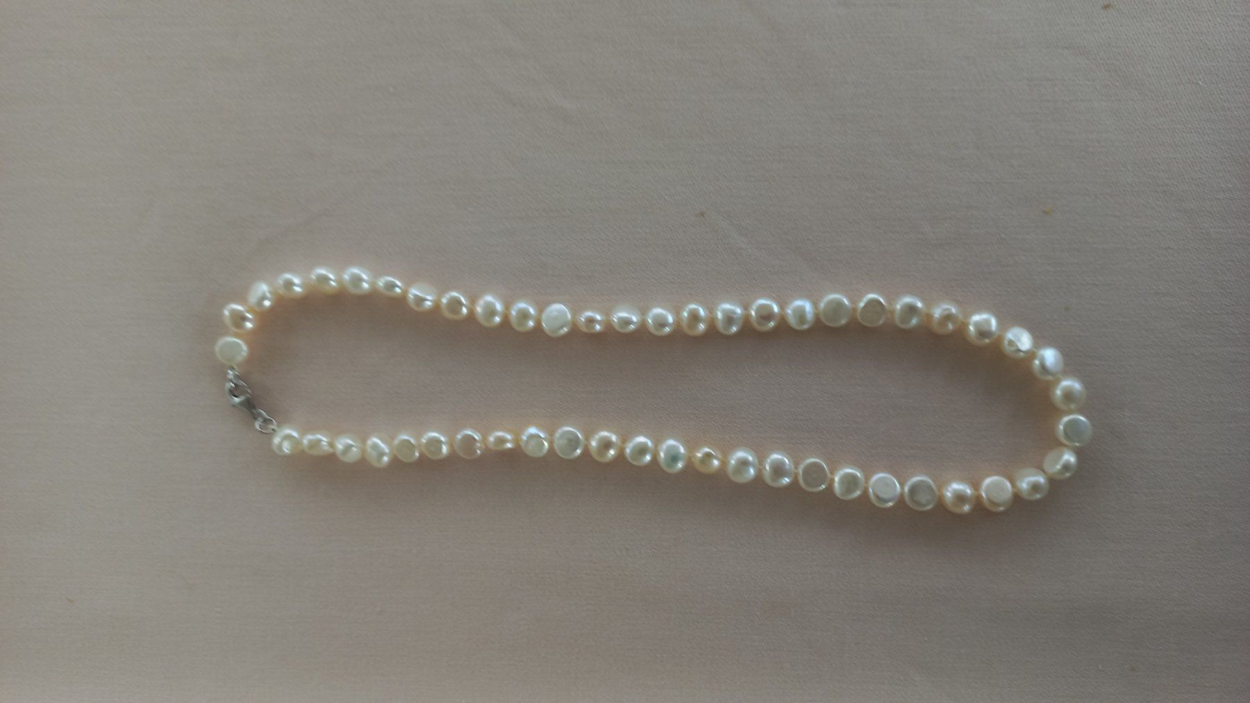 Catenine: Süsswasser Perlen Halskette, mit Silberverschluss  47cm – Nuovo e nell'imballaggio originale da Winistorf venduto da acreativ 1