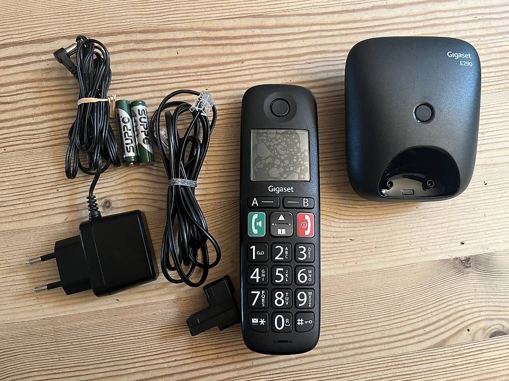 Telefone: Grosstasten Telefon Gigaset – Gebraucht aus Bern von koerperwahrnehmung