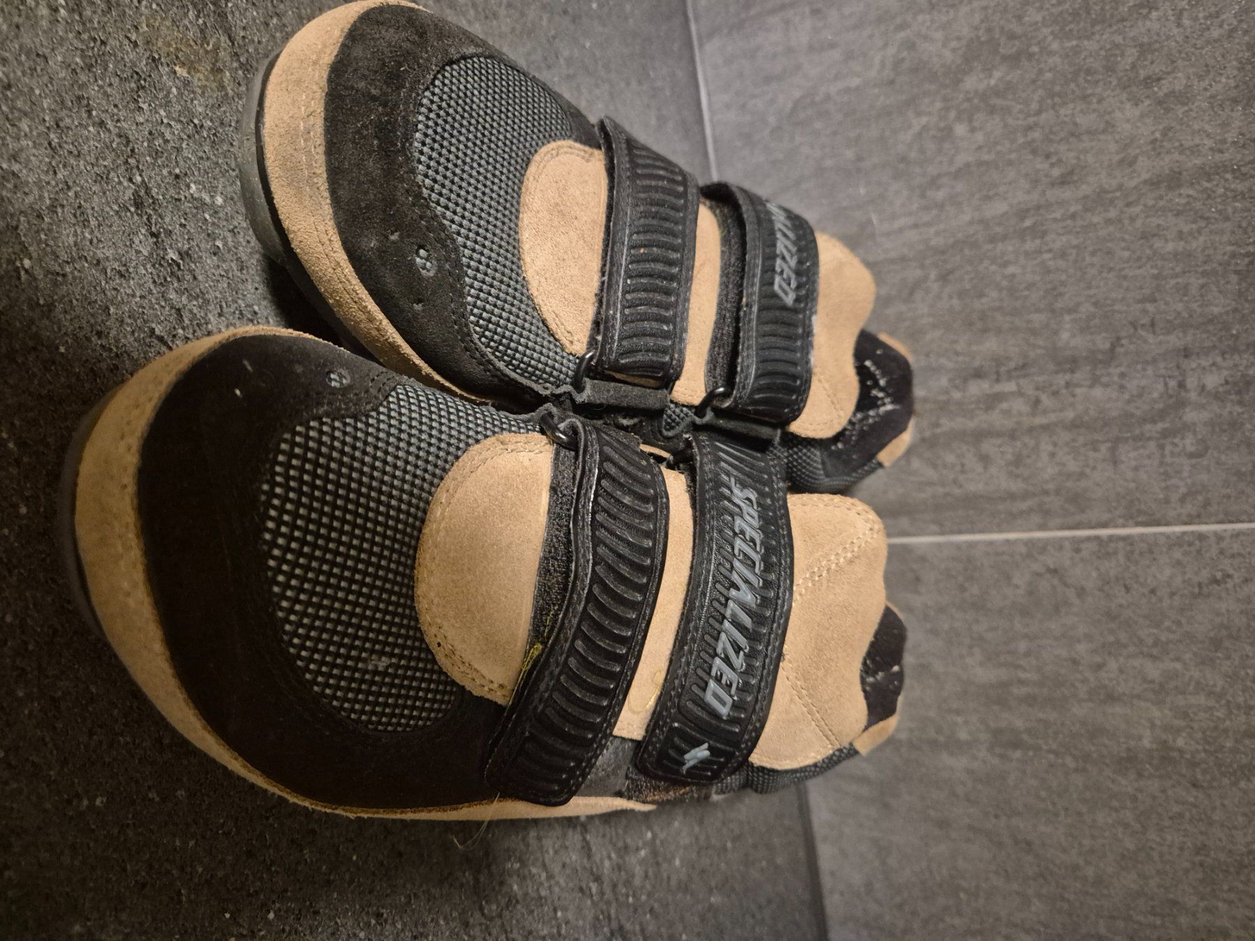 Specialized Scarpe da uomo: Specialized bicycle clip-in shoes – Usato da Essertes venduto da onezoneplay 4