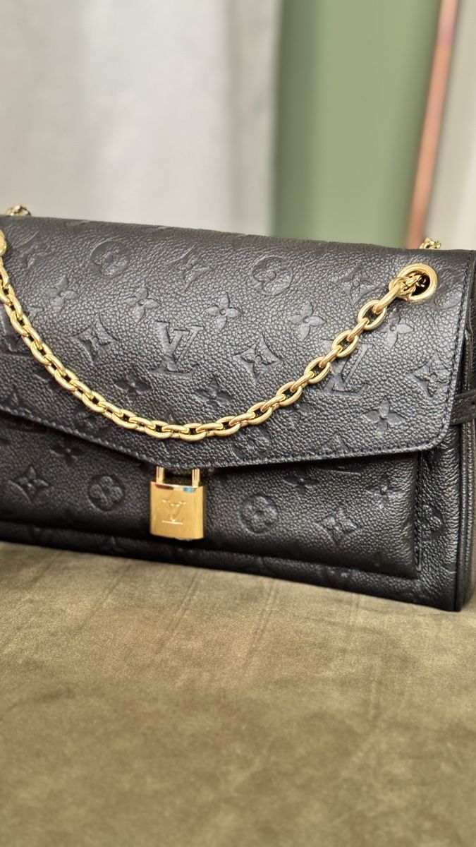 Louis Vuitton Borse da donna: Anytime Flap Bag von Louis Vuitton – Nuovo (secondo la descrizione) da Riehen venduto da Patrisha 1