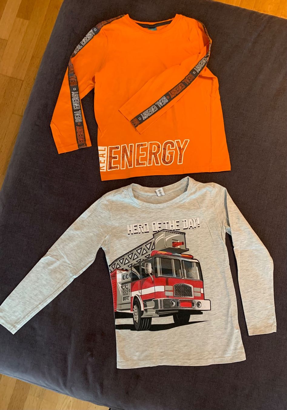 Lotti & Set di vestiti: Kleiderpaket Pullover T-shirt Langarm Junge Gr.122/128 – Usato da Bülach venduto da engeli92 3