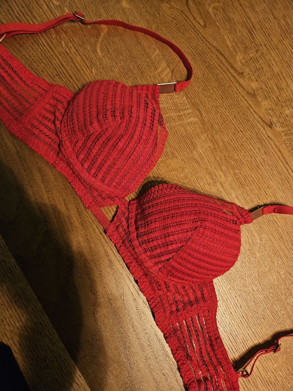Sonstige Unterwäsche: soutien-gorge 85B – Gebraucht aus Vétroz von sas_yln5 3