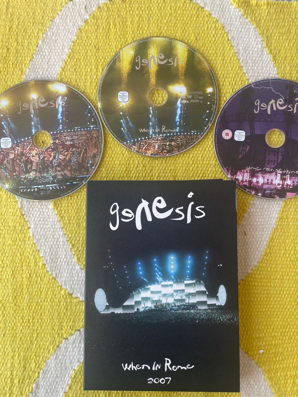 Tutti i DVDs: GENESIS-3DVD WHEN IN ROME 2007 (DIGIPACK) – Usato da Rorschacherberg venduto da CD-Roli