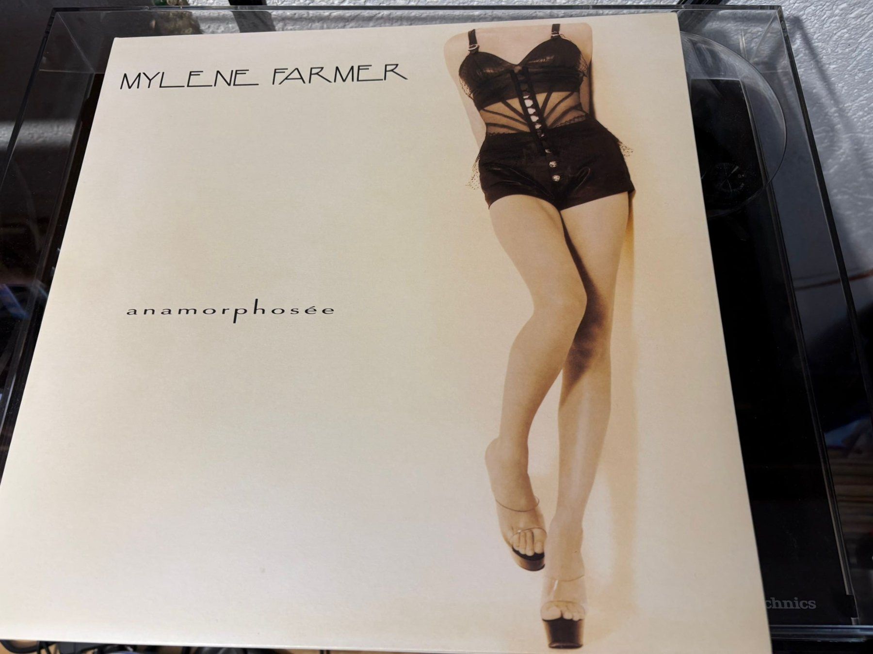 Dischi in vinile: Mylène Farmer Anamorphosée  couleur Rouge/L'autre – Usato da Mörel venduto da Manolocana 1