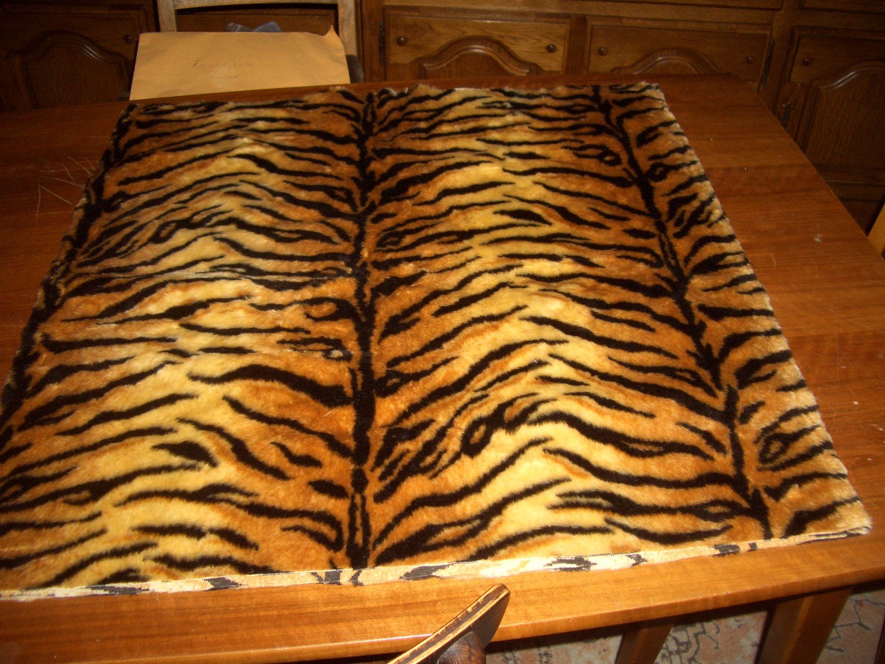 Tessuti: Grosser stoff Tiger Muster 140x150 – Nuovo (secondo la descrizione) da Präz venduto da Eroberto