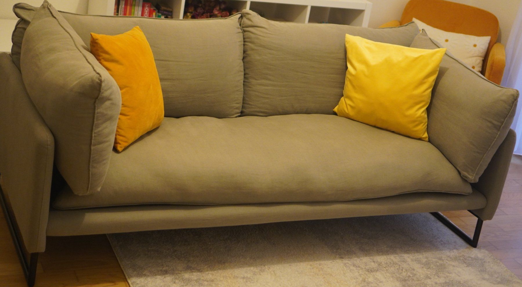 Divani: Bequemes 3er-Sofa Hellgrau – Usato da Schwerzenbach venduto da ebr_v597 2
