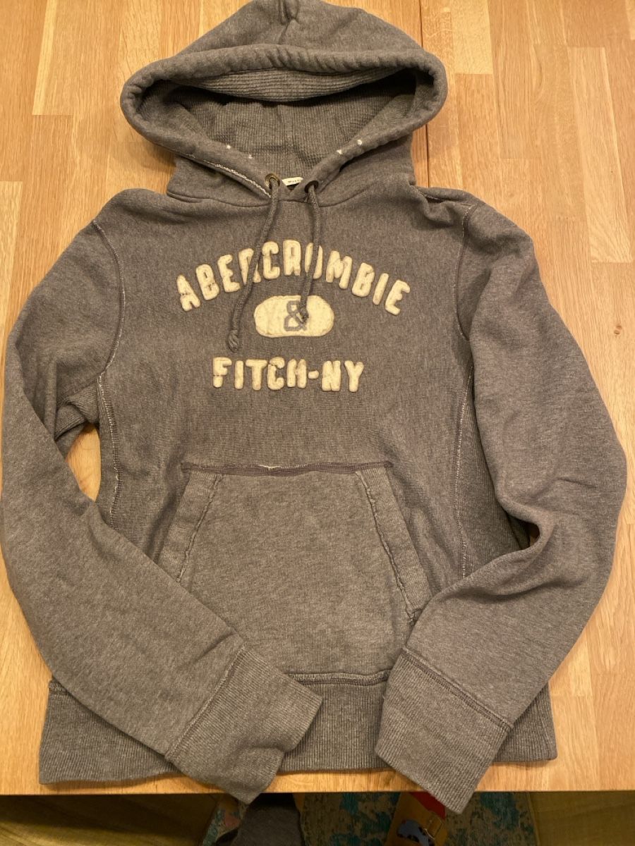 Abercrombie Maglioni & Felpe: Herren Abercrombie & Fitch Pullover , Grau, Gr. M – Usato da Weesen venduto da vvo_fj7m