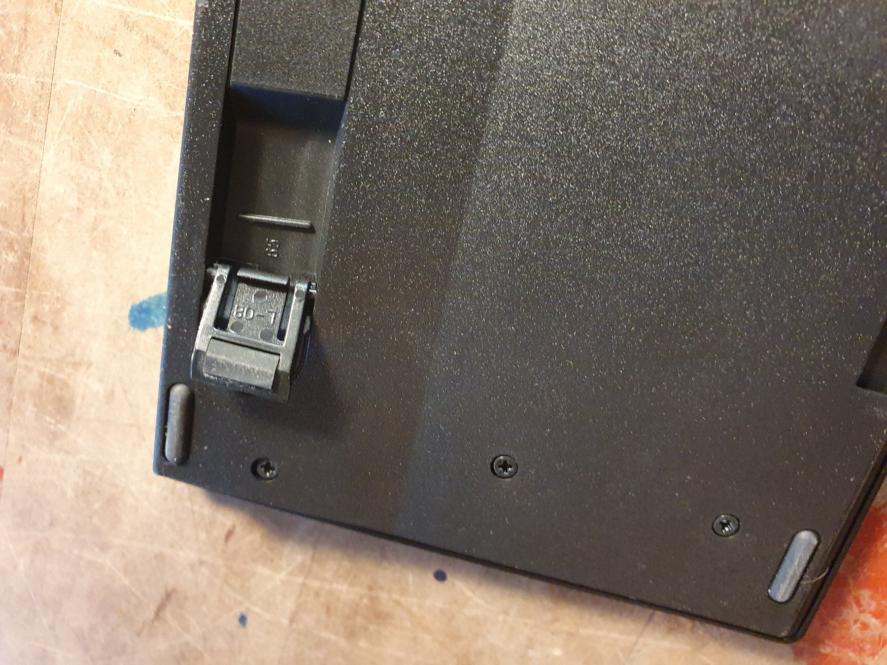 Claviers: Dell Wired Keyboard eine Stütze abgebrochen – D'occasion à Zürich par loosebone 6