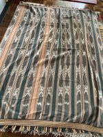 Schöne sehr alte Ikat-Decke aus den Philippinen