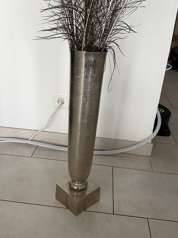 Vasi & Recipienti: Silbrige Vase mit Federn 200 statt 300 – Usato da Rüti ZH venduto da sor_c27g 2