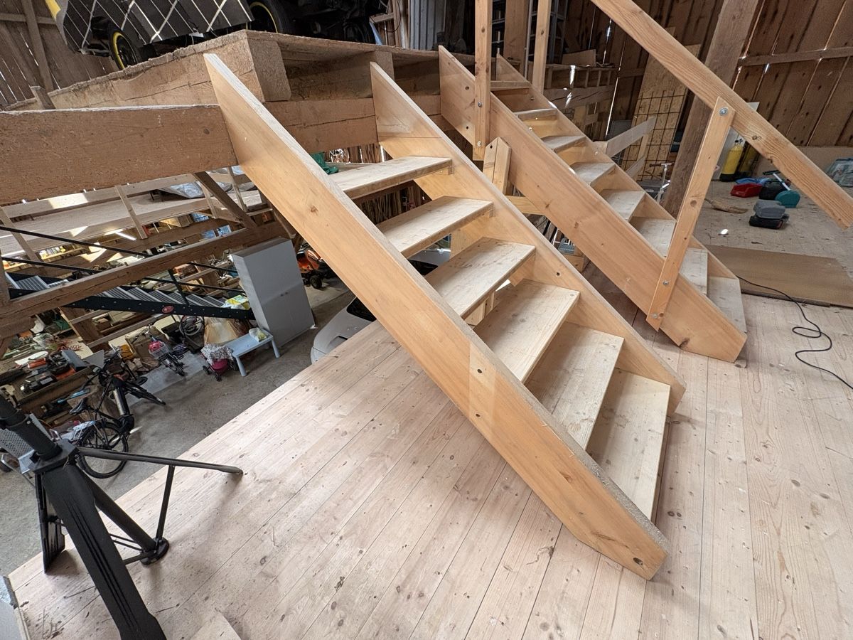 Escaliers: Holztreppe 6 Tritte – D'occasion à Winterthur par white83 2