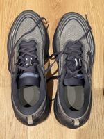 Nike Laufschuhe Vomero Plus Gr 45 grau neuwertig
