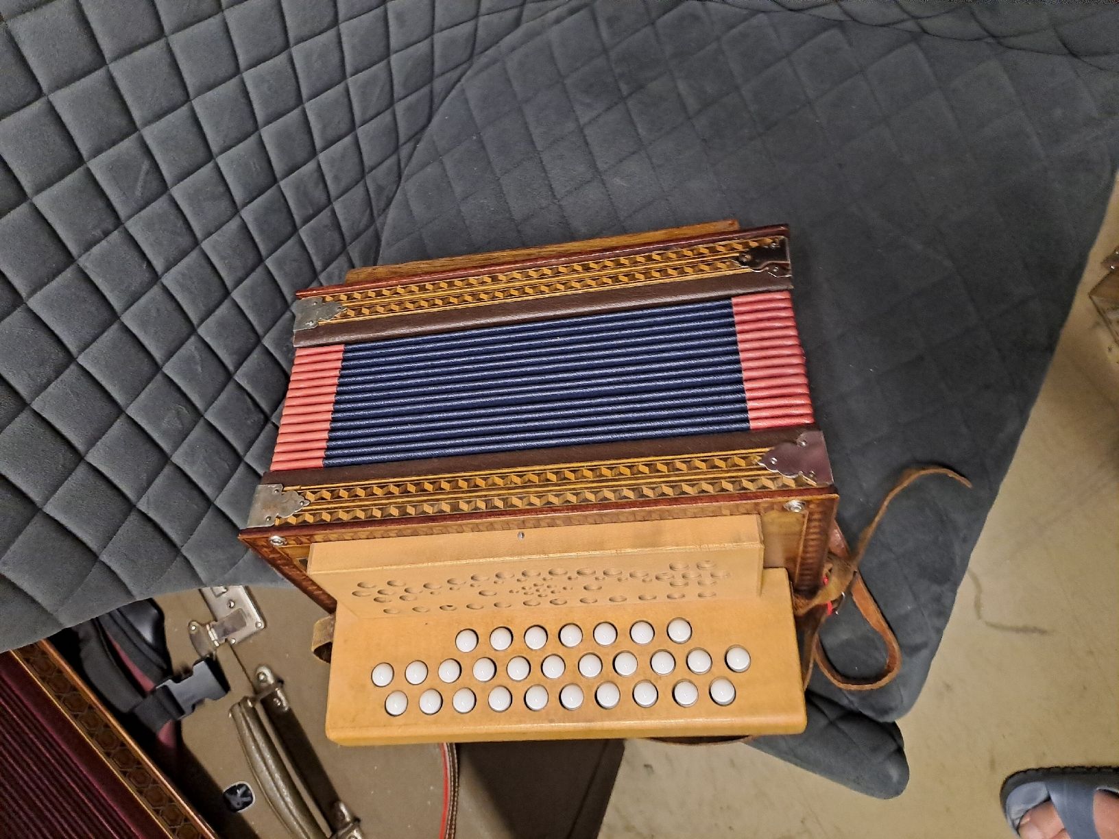 Strumenti musicali: rob iten orgeli ton C – Usato da Villeneuve venduto da BibiVintage 7