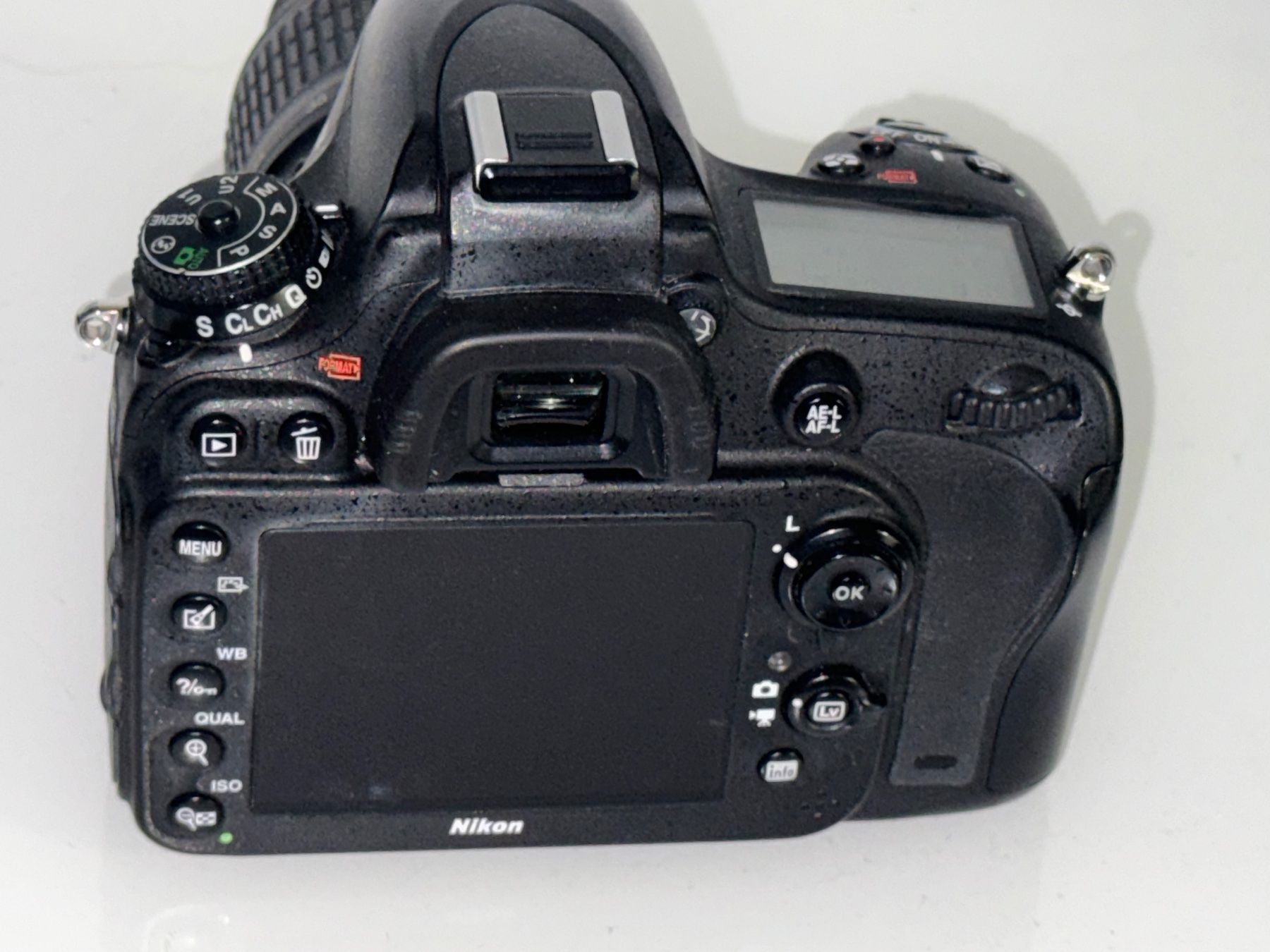 Nikon Fotocamera: Nikon D600 mit Nikon Zoom 18-55mm VR – Usato da Therwil venduto da Radule 4