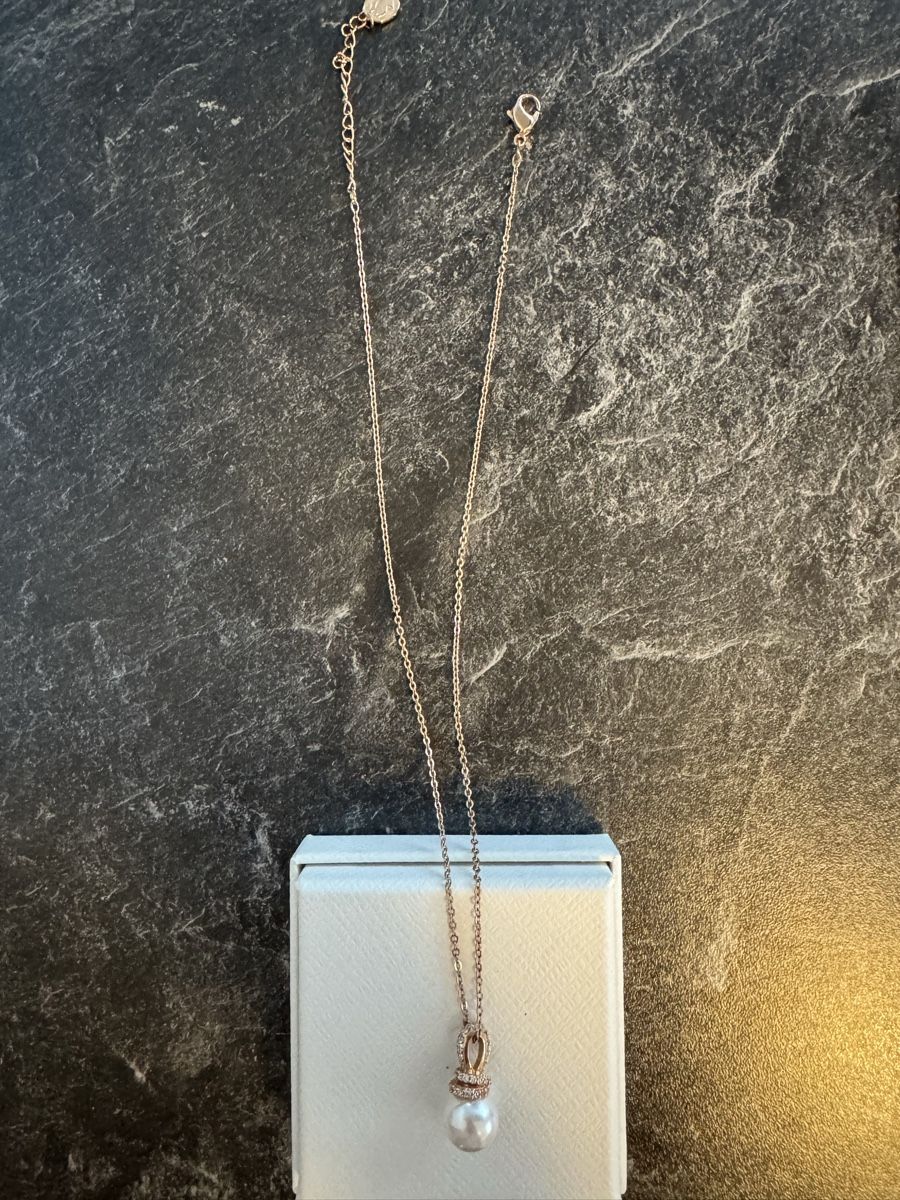 Swarovski Catenine: Halskette mit Perle  – Nuovo (secondo la descrizione) da Glis venduto da Romainee