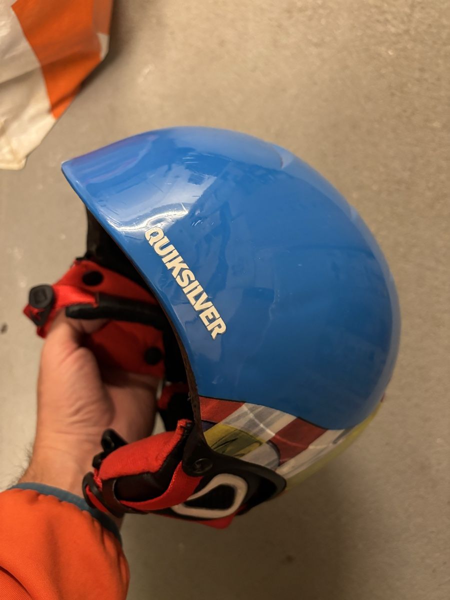 Quiksilver Caschi: Kinder Ski-helmet Quicksilver sizeXS 54-55cm – Usato da Wädenswil venduto da Milan1977