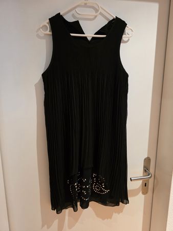 Schickes Desigual Kleid, Grösse 40, Schwarz - Sommerbereit!