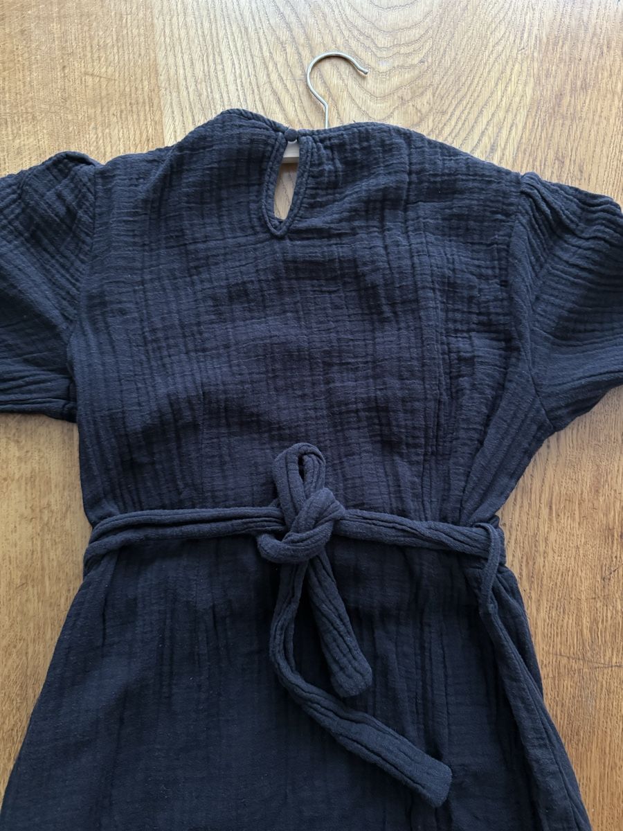 Vestiti: schwarzes Zara Kleid – Usato da Siebnen venduto da koschitoschi 2