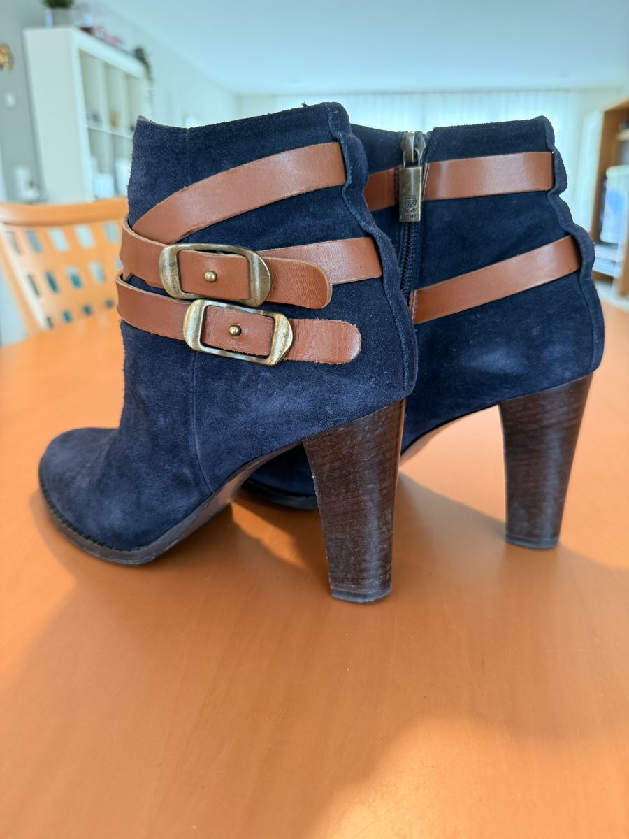 Navyboot Scarpe da donna: Navyboot Stiefelletten, dunkelblau, Wildleder Gr.38 – Usato da Wädenswil venduto da stg_9zfm 2