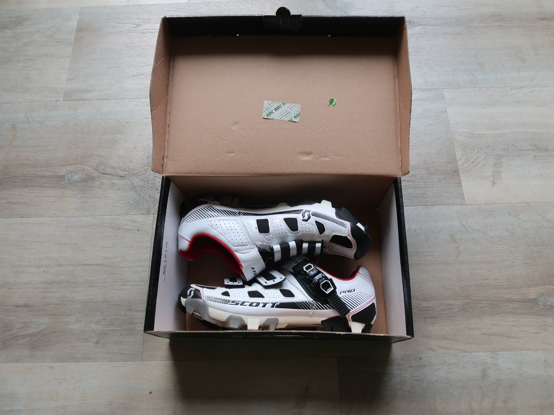 Scott Chaussures hommes: Chaussure MTB 40 SCOTT – Neuf avec emballage d'origine à La Chaux-de-Fonds par Criste 1