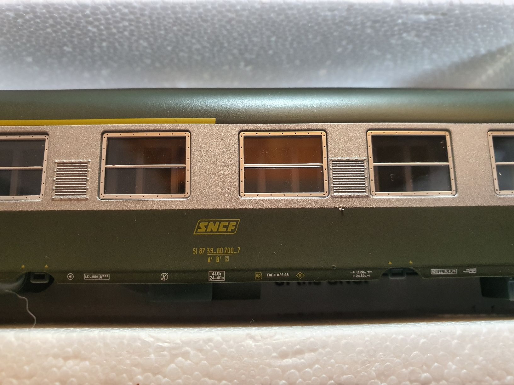 Roco Modellini di ferrovie: Voiture 1er/2em classe SNCF – Usato da Lavey-Village venduto da Lofoten93 2