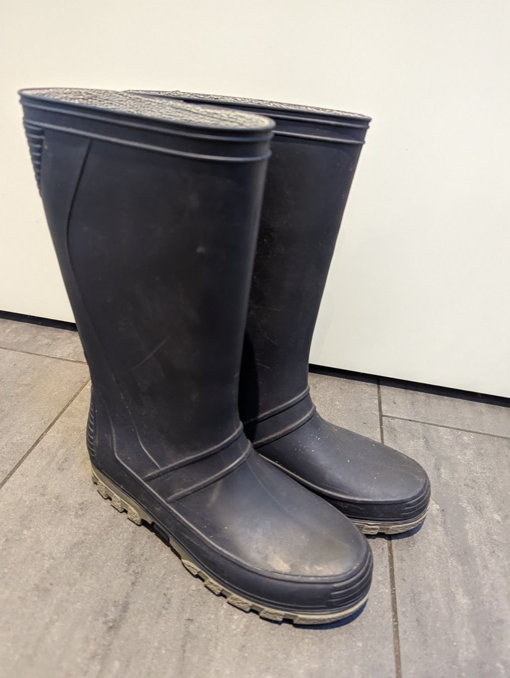Scarpe da uomo: Gummistiefel, dunkelblau, Grösse 34 – Usato da Himmelried venduto da Paura