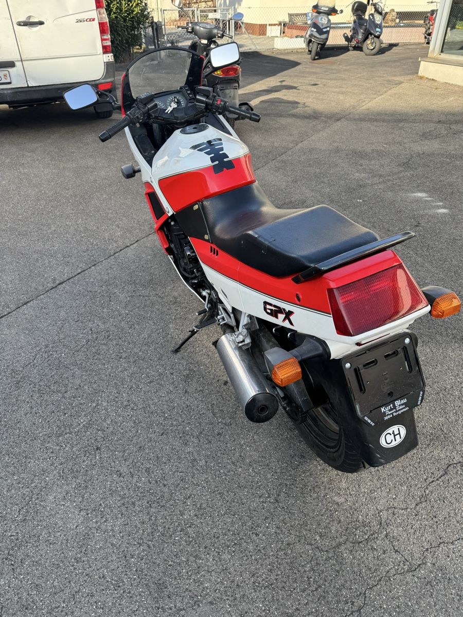 Kawasaki Strada: Kawasaki GPX 750 R – Usato da Steffisburg venduto da mer_jv9f 2
