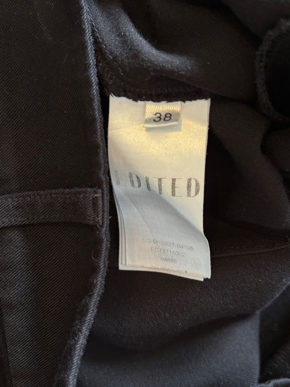 Pantaloni: EDITED schwarze Stoffhose Gr. 38 – Usato da Zürich venduto da missmodernage 6