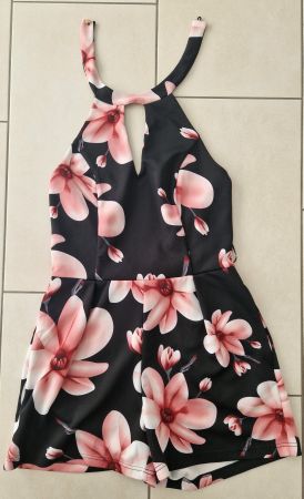 neuwertiges Kleid, unten Hose, schönes Blumenmuster, S/M