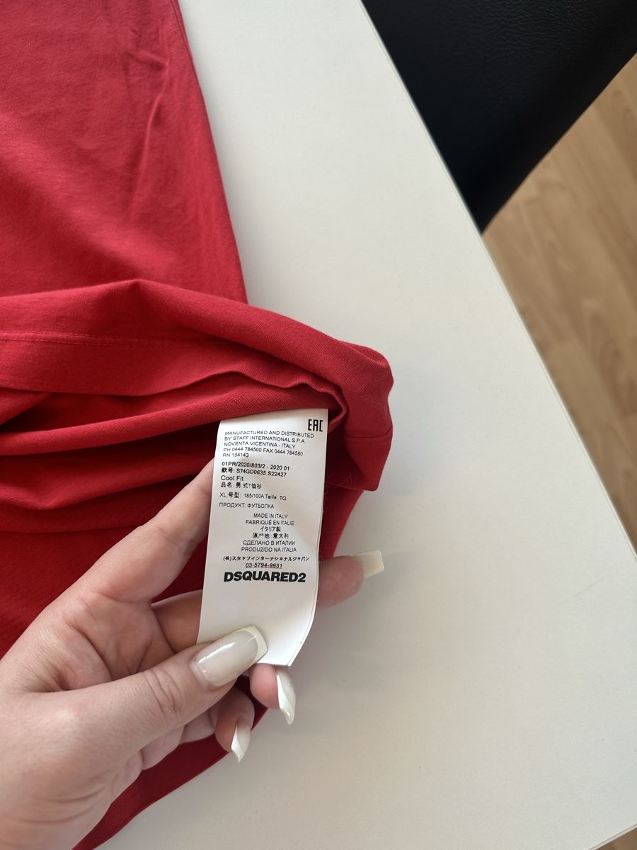 Dsquared2 T-Shirts: DSQUARED2 T-Shirt original und neu – Neu (gemäss Beschreibung) aus Winterthur von Violeta_l 2