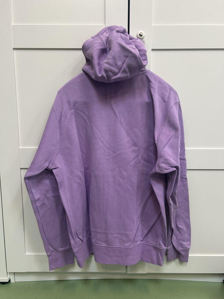 Nike Pullover & Sweatshirts: Violetter Nike Kapuzenpullover, Grösse M – Gebraucht aus Recherswil von svfae77 1