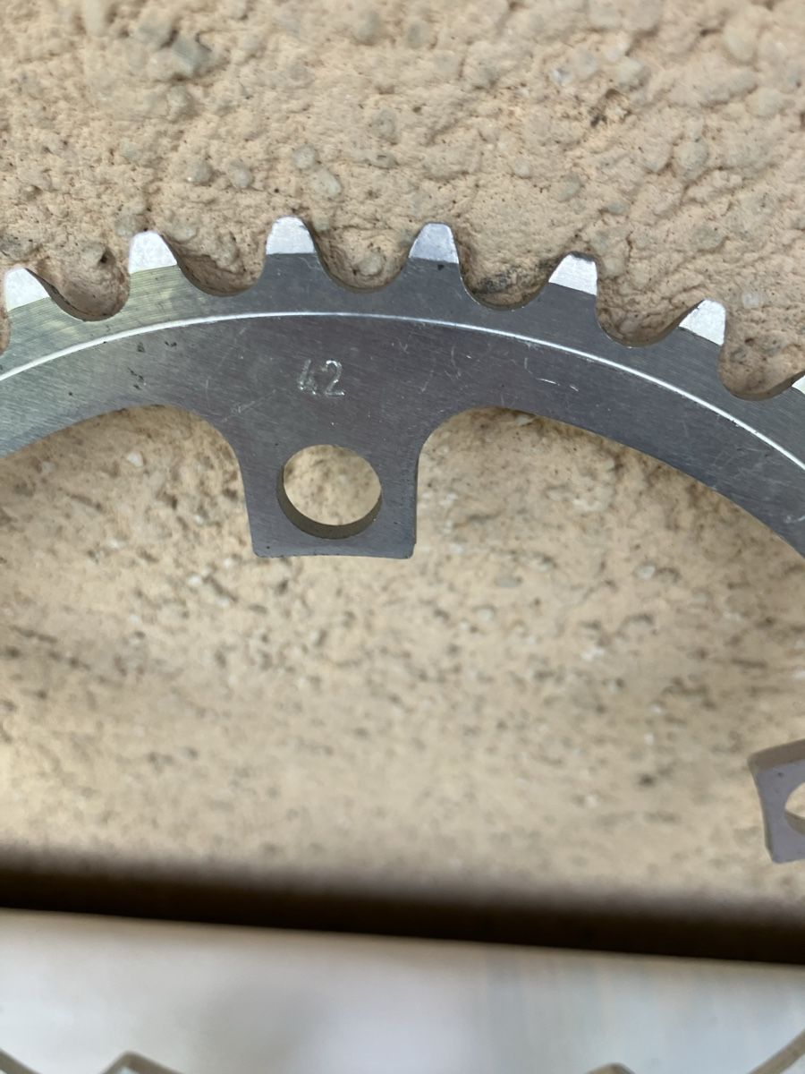 Pezzi di ricambio: Kettenblatt 42 / BCD 122 / Stronglight – Usato da Trimbach venduto da cendira 3