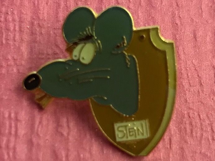 Plaketten & Abzeichen: Comic Uli Stein Pin – Gebraucht aus Itingen von Bebbi6569