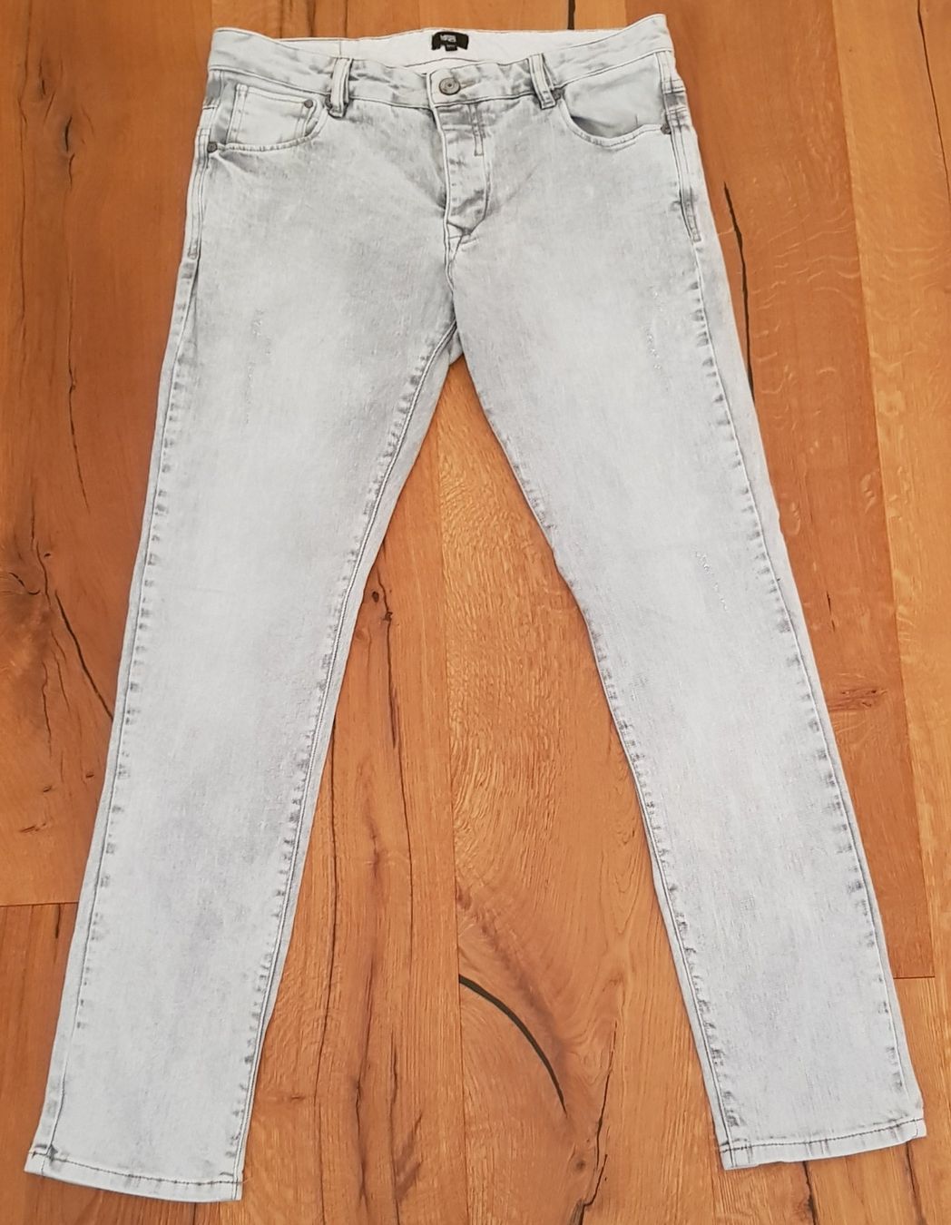 Yes Or No Jeans: YES OR NO Jeans Hose hellgrau Gr. 32/32 – Usato da Schöftland venduto da dahonich