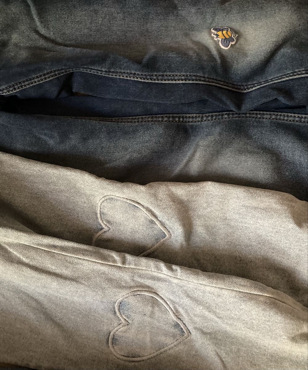 H&M Pantaloni: 4 Paar Jeans Gr. 122 – Usato da Zürich venduto da Zauberland 3