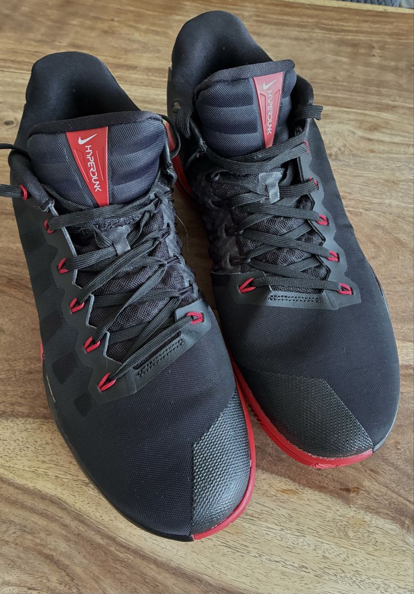 Herrenschuhe: Nike Hyperdunk Gr. 48.5 – Gebraucht aus Ittigen von Ganjaiii