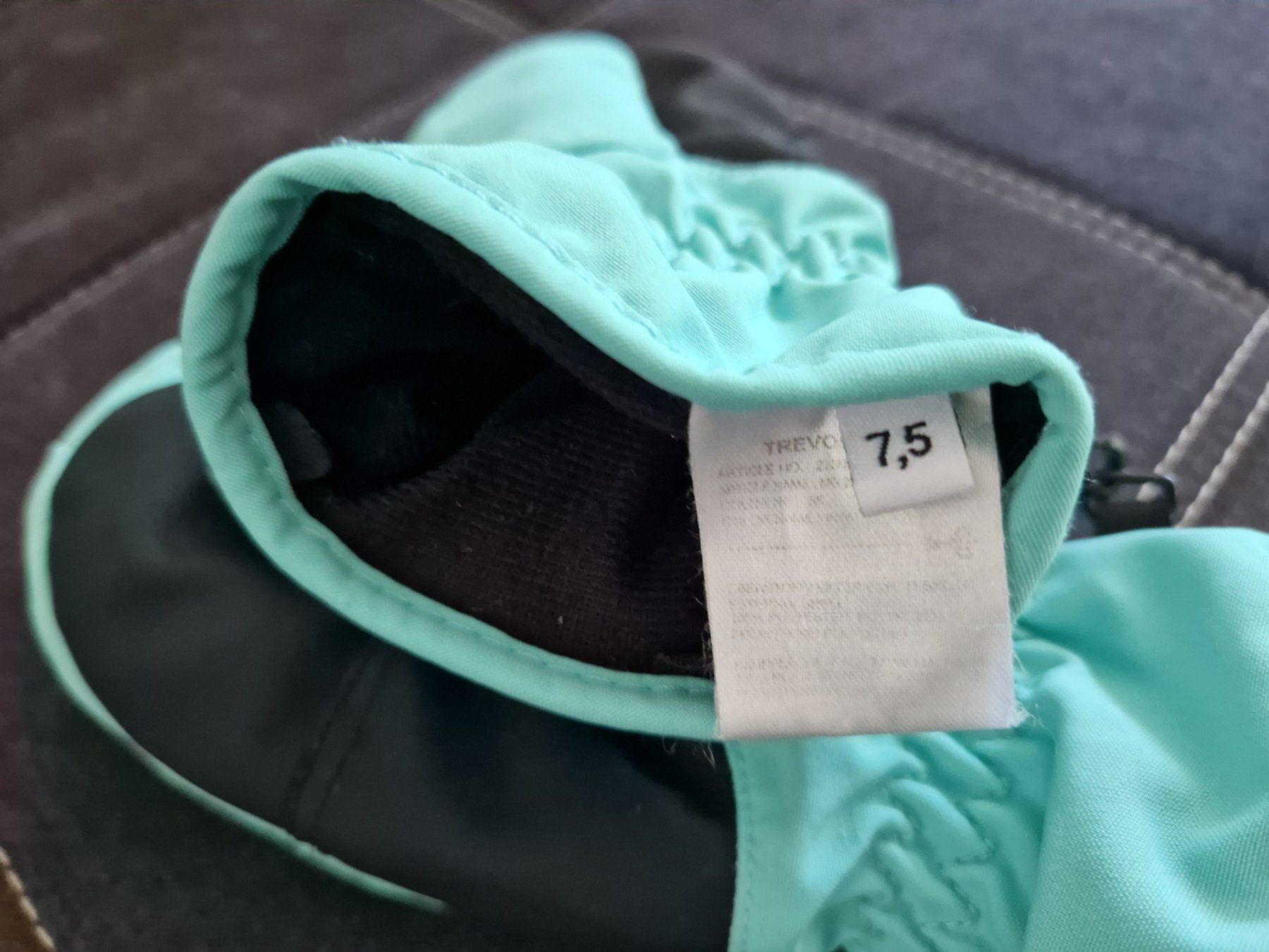 CMP Scarpe per ragazze: Skihandschuhe und Schneestiefel – Usato da Diessenhofen venduto da Lisa2003 2