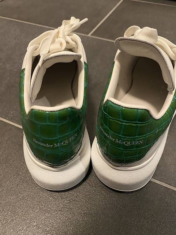 Scarpe da uomo: Alexander McQueen Oversized Sneaker ? Weiss/Grün, Gr. 39 – Usato da Rümlang venduto da NeomiM 1