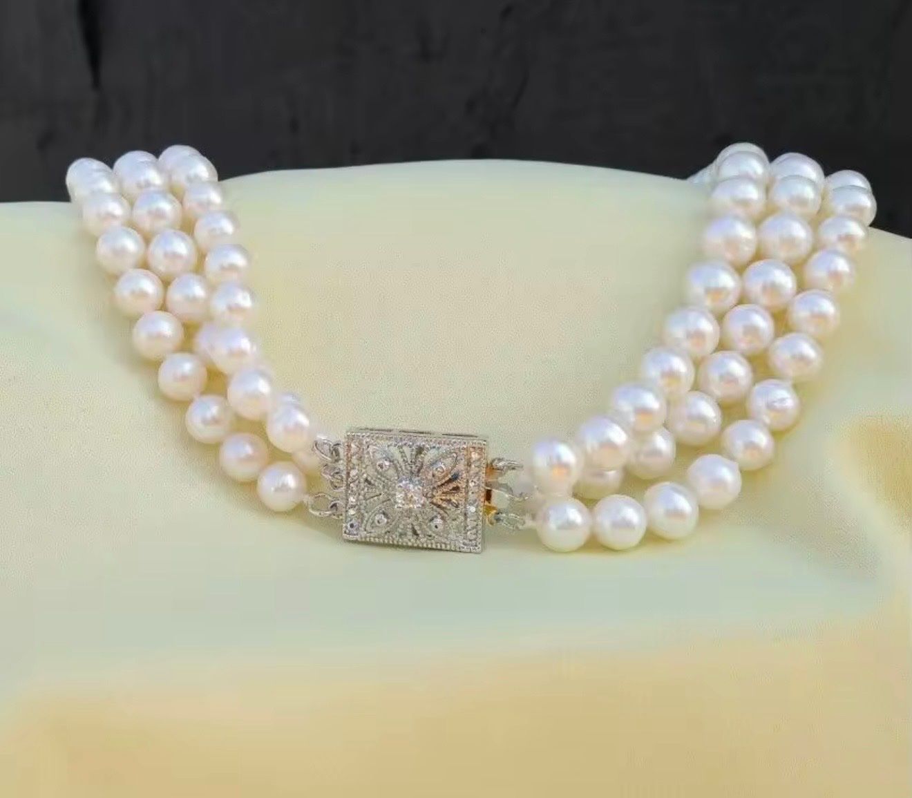 Ketten: Collier trois rangs de perles fermoir argent – Neu und originalverpackt aus St-Maurice von Sandrinette123 5