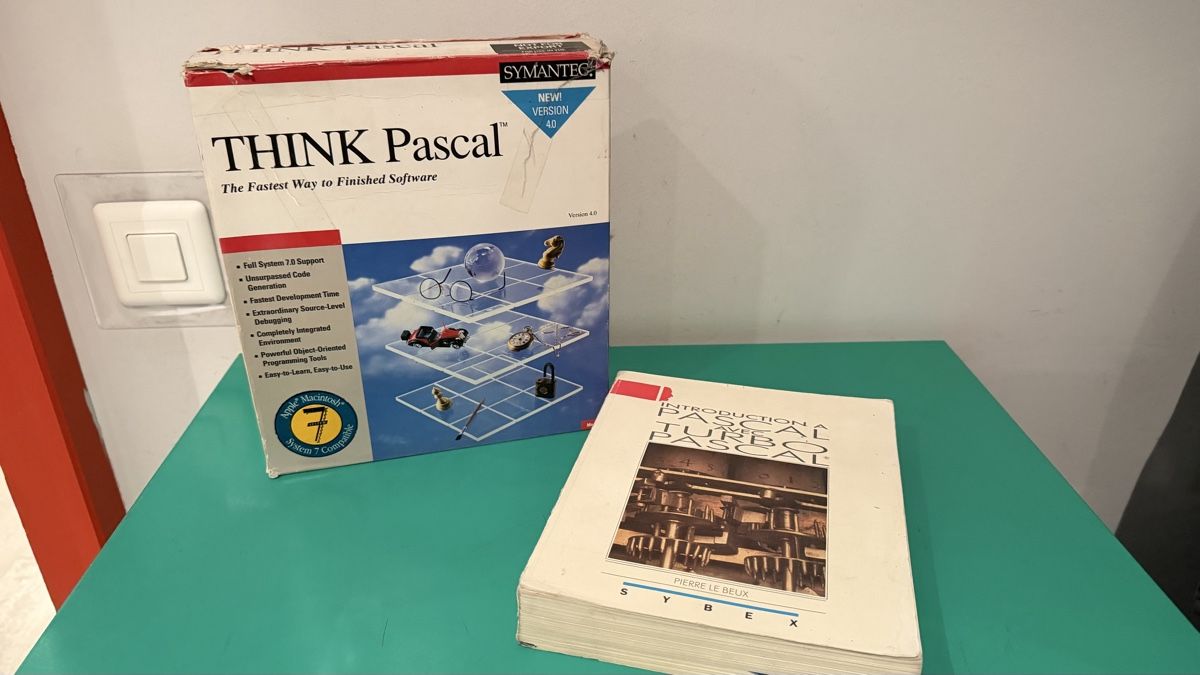 Software: Think Pascal, manuels et boîte, programmation vintage! – Usato da Lausanne venduto da Bazaille