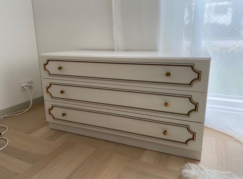 Commodes: Weisses Sideboard mit Schubladen – D'occasion à Thalwil par cla_95y9